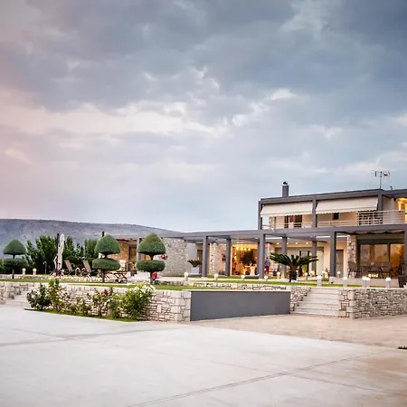 Gravaris House דירה *