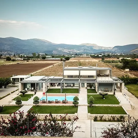 דירה Gravaris House *