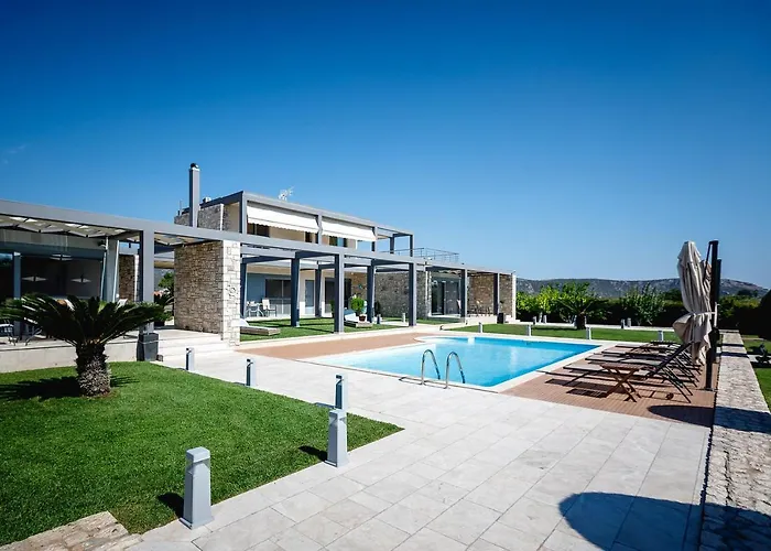 Gravaris House *
