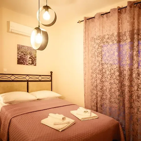 Apartment Gravaris House *