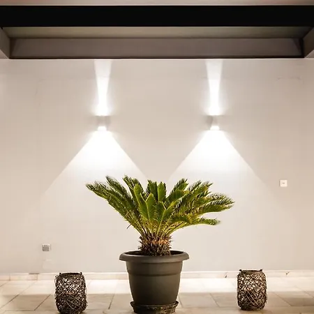 Gravaris House