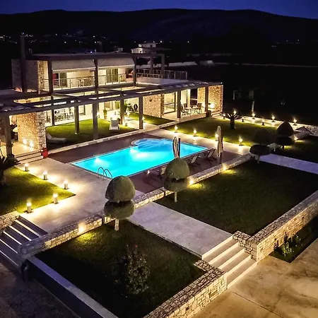 Gravaris House Apartment *