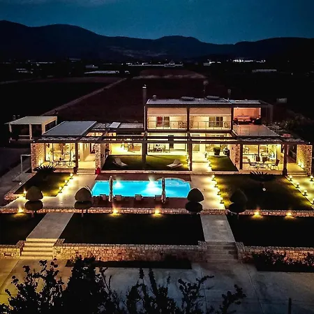 Gravaris House Apartment