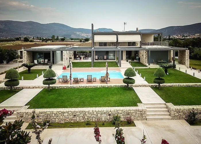 Gravaris House Апартаменты